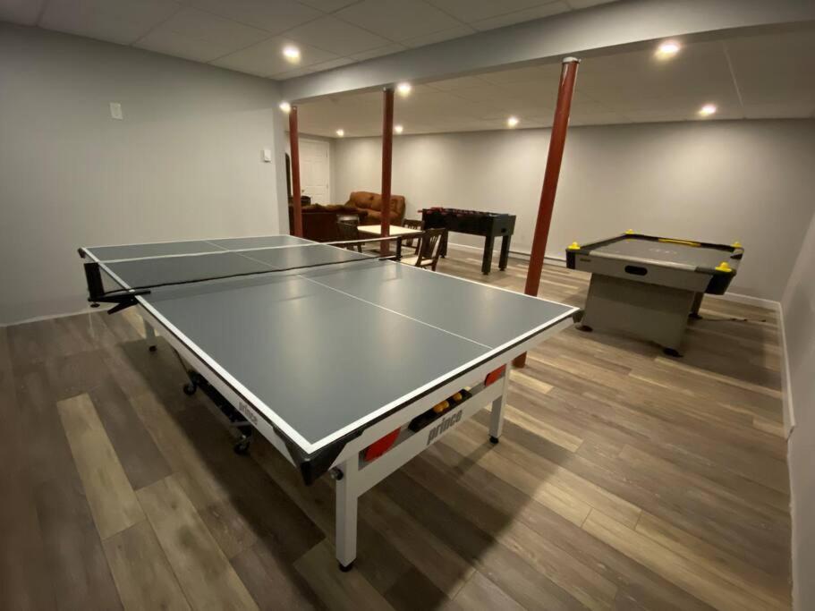 Beautiful Spacious Home W/ Game Room. Gilford Exterior photo
